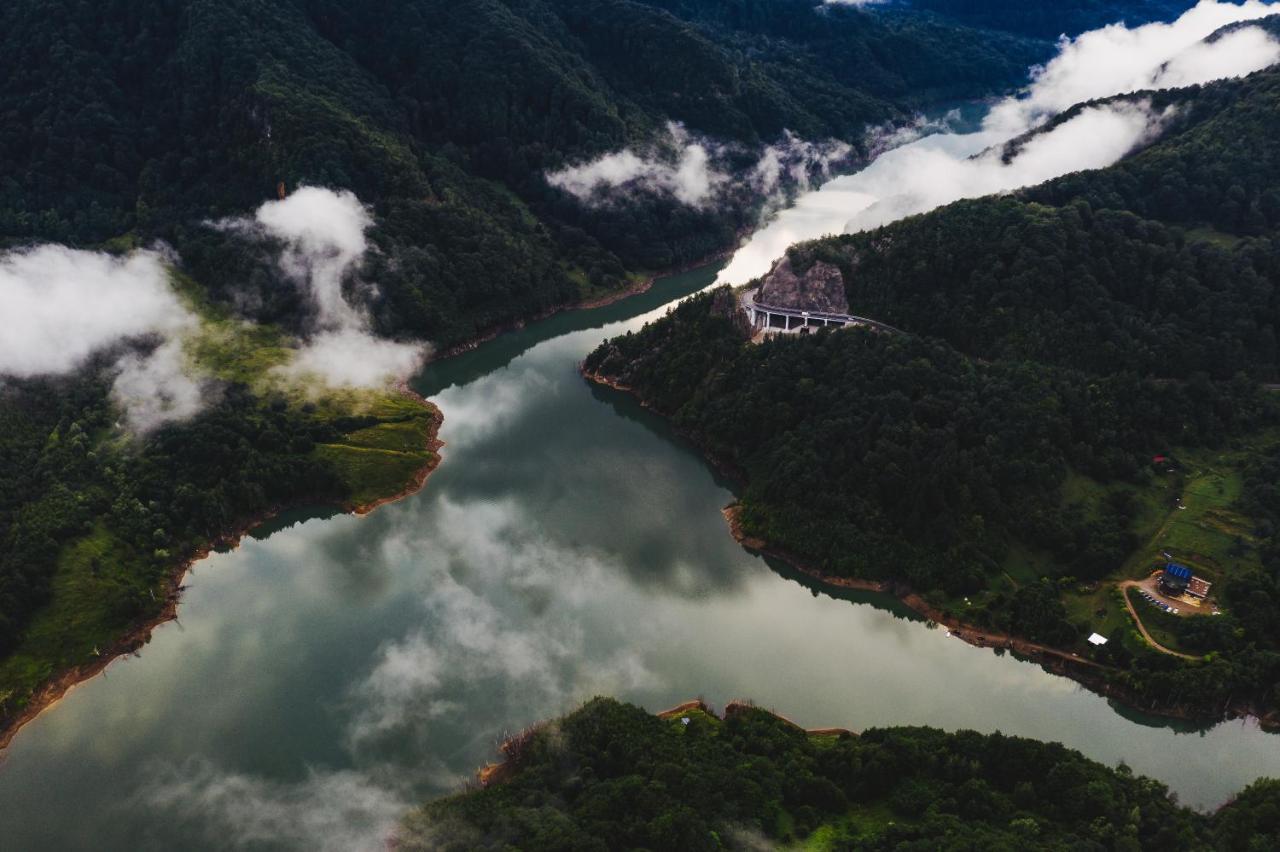 Vila Casuta De Sub Deal - Ciubar Si Piscina Măgura Exteriér fotografie