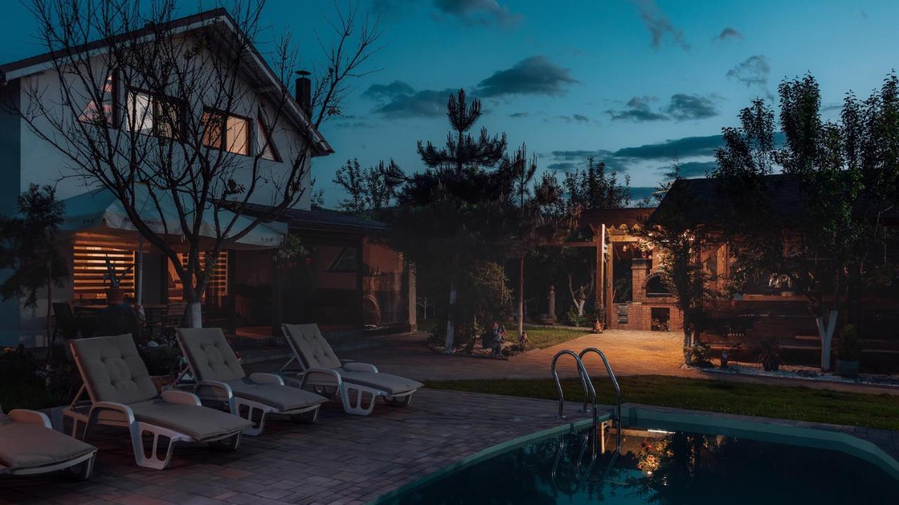 Vila Casuta De Sub Deal - Ciubar Si Piscina Măgura Exteriér fotografie