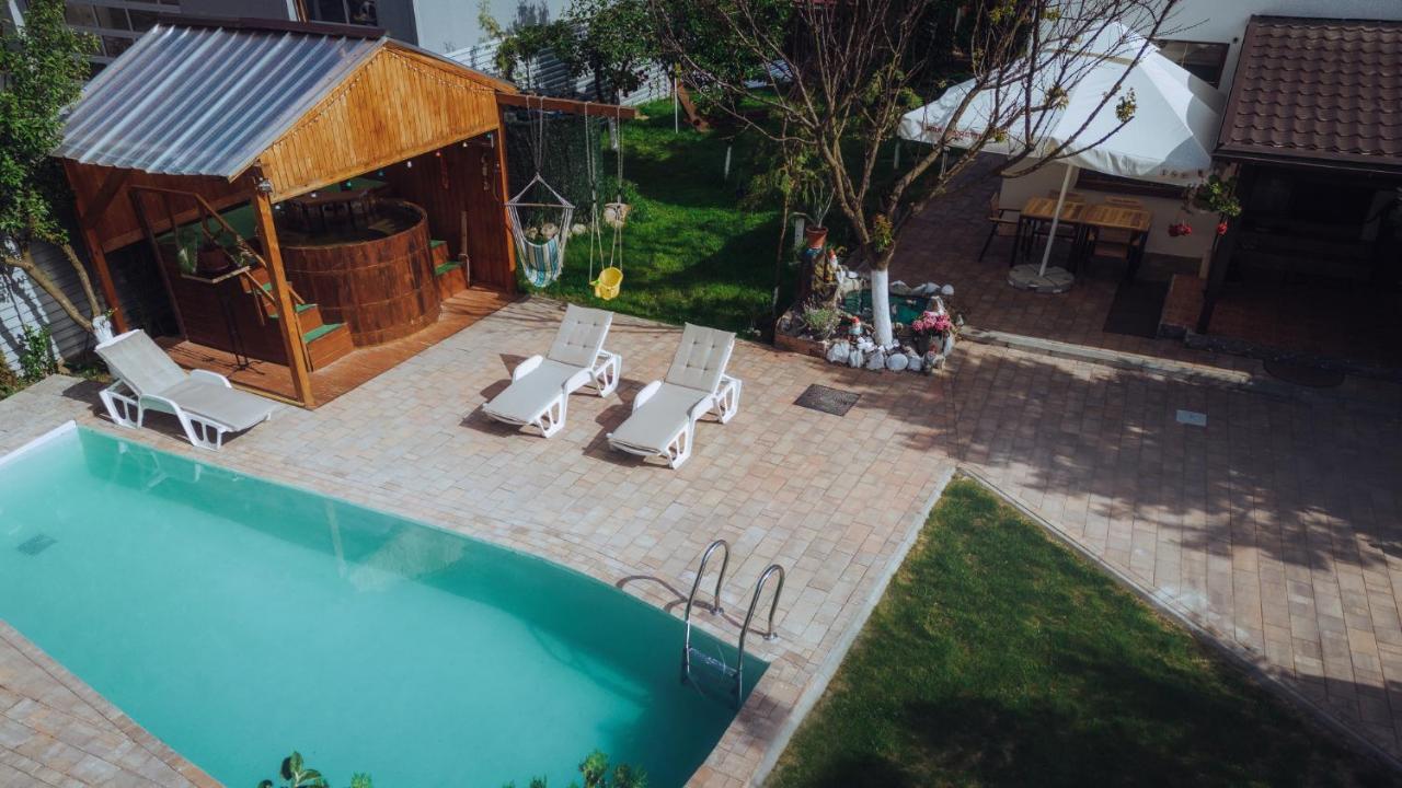 Vila Casuta De Sub Deal - Ciubar Si Piscina Măgura Exteriér fotografie